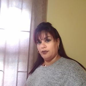 Meet your Posher, Mayelin